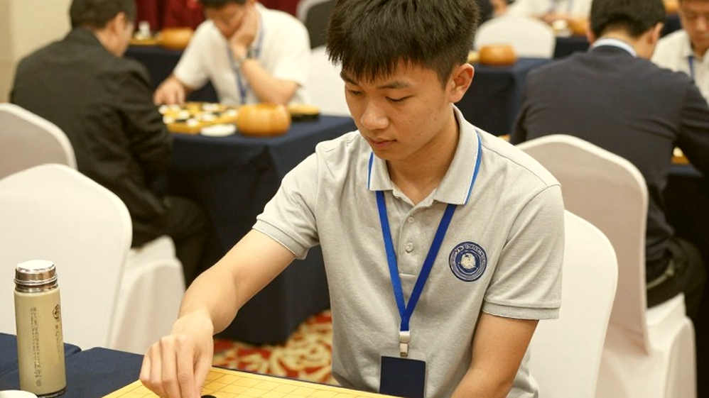 Ngày ấy, chúng tôi đã thấy một thế hệ không lùi bước