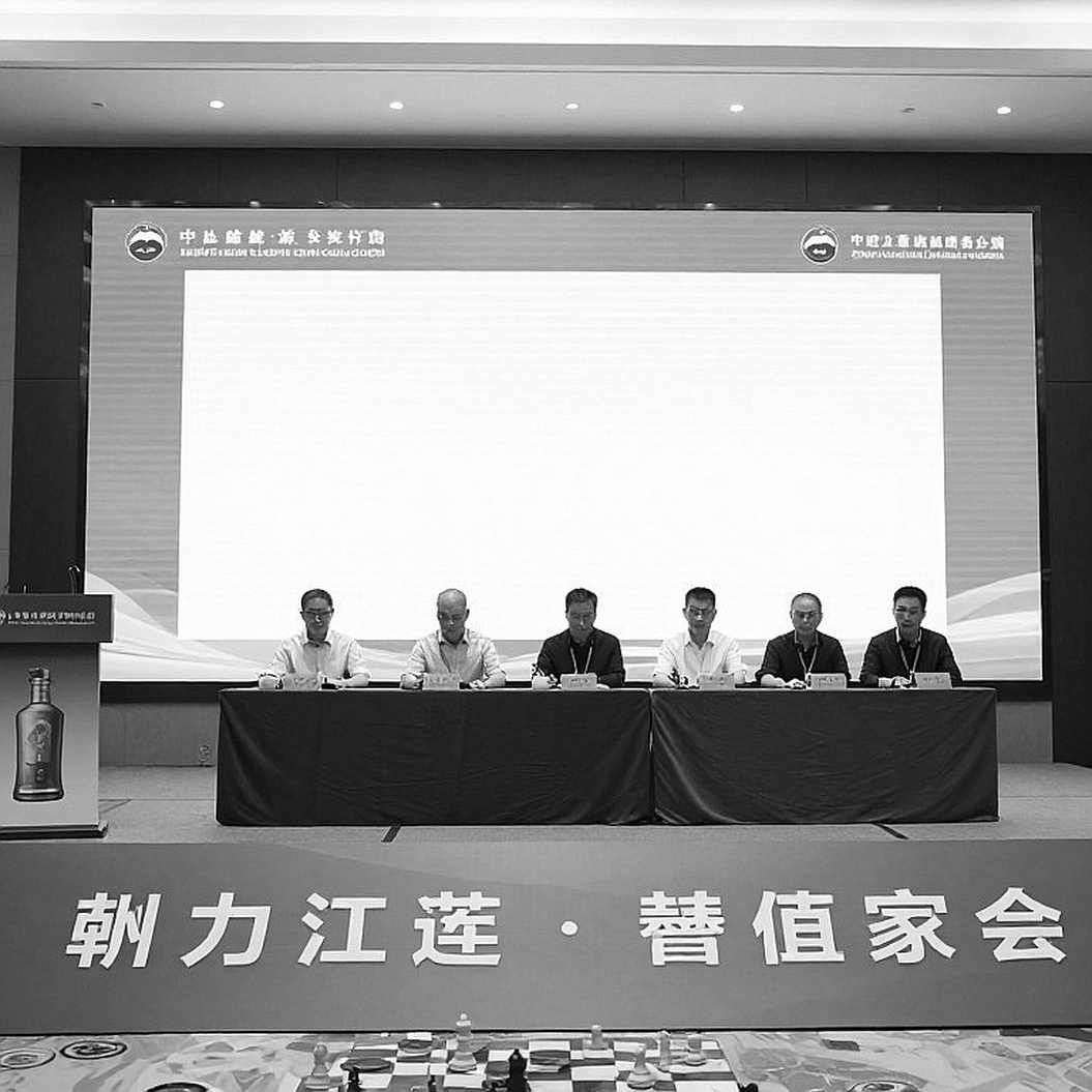 Samarkand 2026: Vàng cho Uzbekistan, Bạc cho Ấn Độ và ván cờ lặng ở bàn số 4 Samarkand 2026: Vàng cho Uzbekistan, Bạc cho Ấn Độ và ván cờ lặng ở bàn số 4