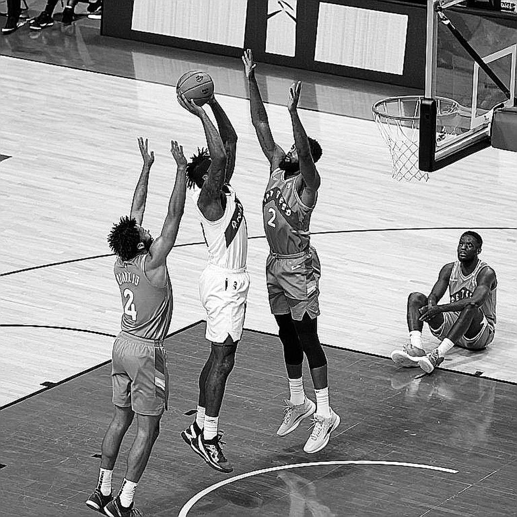 Kevin Durant Refuses Reduced Playing Time: "The Team Plays Better When I'm on the Court"