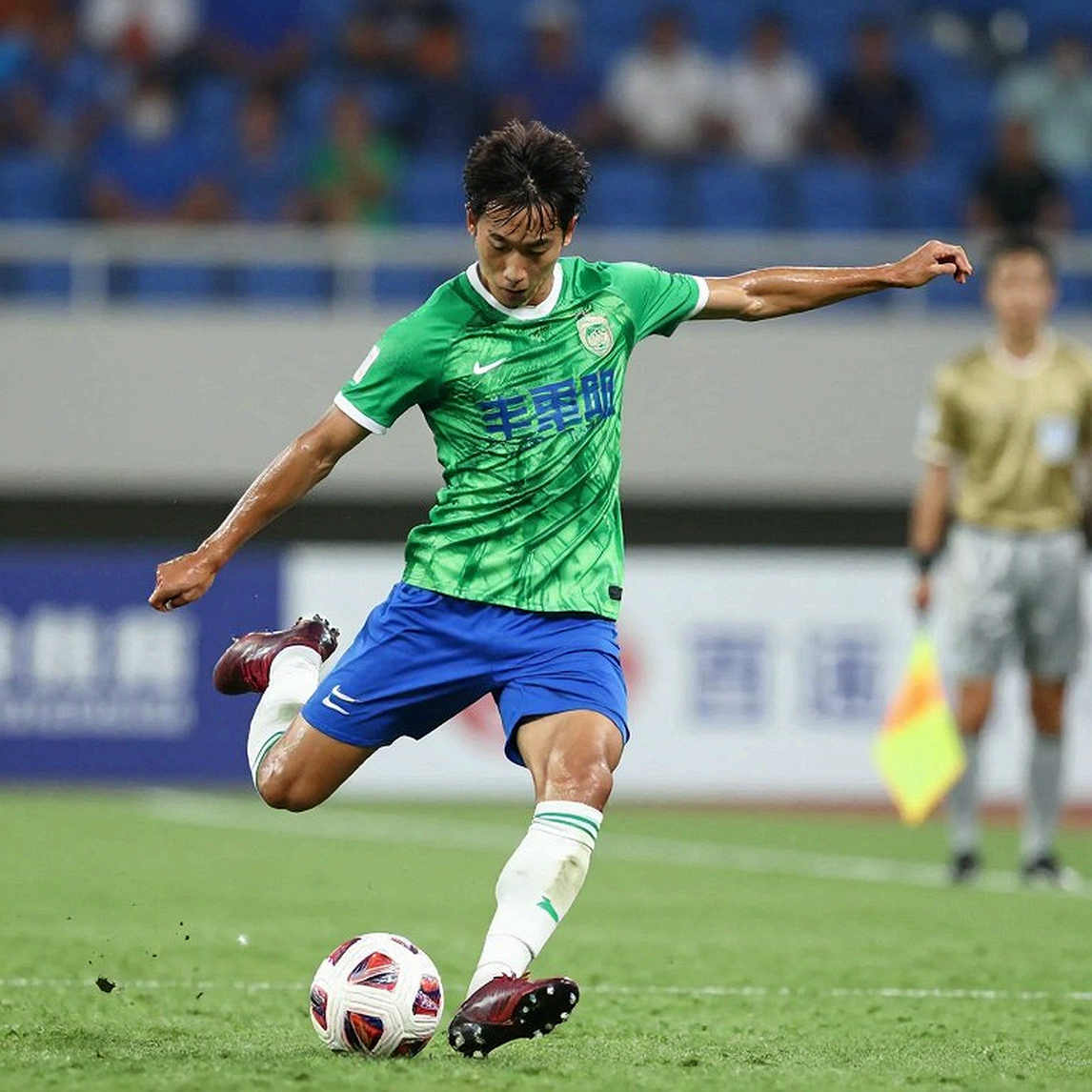 Chín tầng kiểm tra một thương vụ V.League: đọc khoảng lặng trước khi đọc tin đồn Chín tầng kiểm tra một thương vụ V.League: đọc khoảng lặng trước khi đọc tin đồn