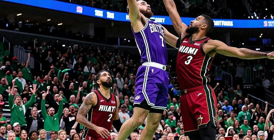 Ngón tay út của Allisha Gray và số phận Chung kết WNBA của Atlanta Dream