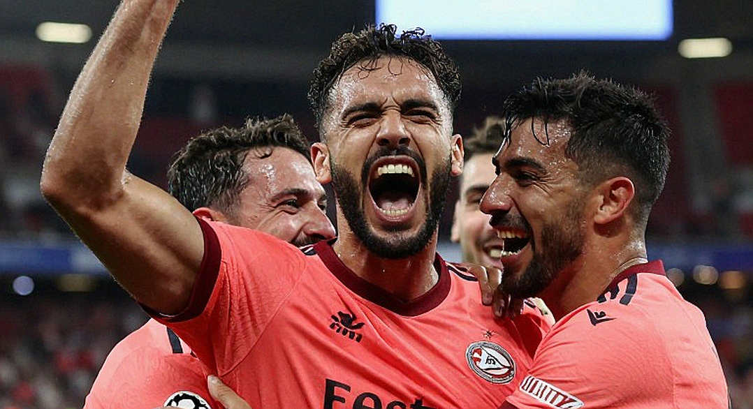 The Cong Viettel tại Bandung: Sự chuẩn bị tỉ mỉ của Popov đối đầu nguồn lực Persib