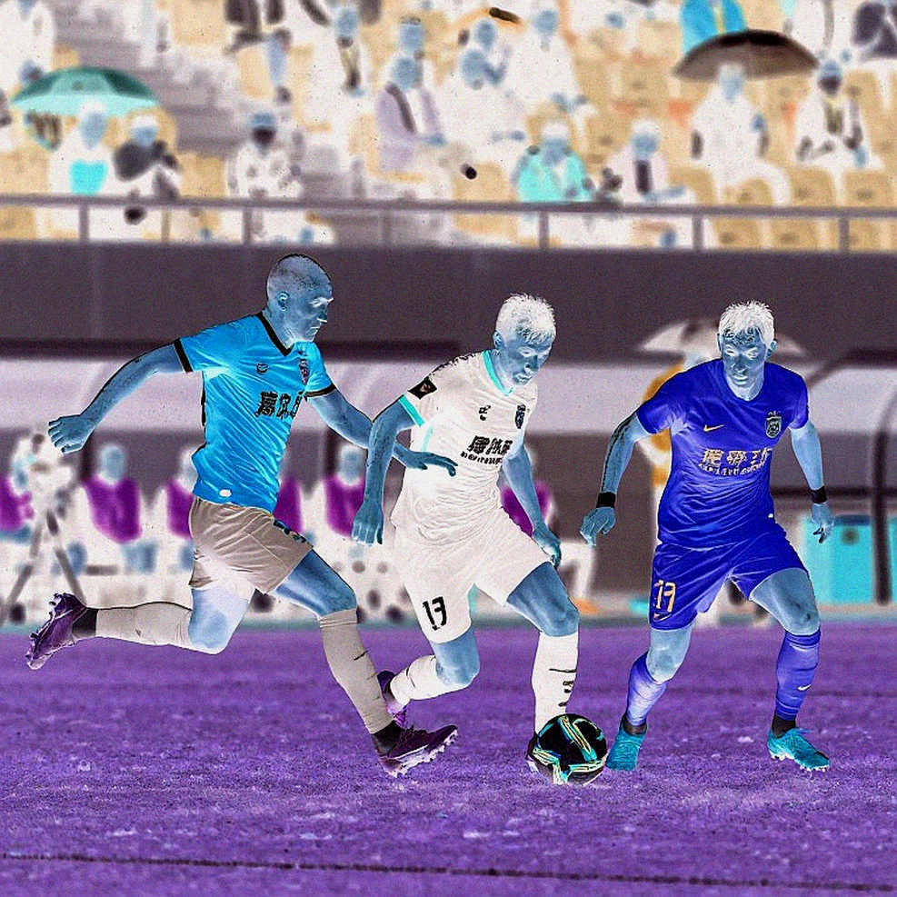 Lỗi nhận diện sai ở derby Madrid: băng ghi âm VAR, tấm thẻ đổi chủ và khoảng lặng trong bản tin Lỗi nhận diện sai ở derby Madrid: băng ghi âm VAR, tấm thẻ đổi chủ và khoảng lặng trong bản tin