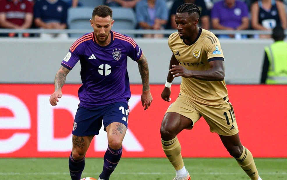 Lorenzo Buenaventura và canh bạc thể lực của El Tri trước World Cup 2026