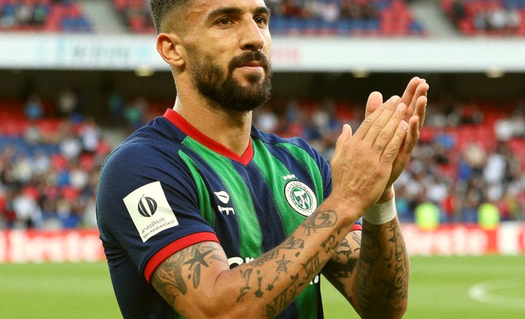 Vietnam's quarterfinal ticket: four points, one injury, and the space behind the defensive line Vietnam's quarterfinal ticket: four points, one injury, and the space behind the defensive line
