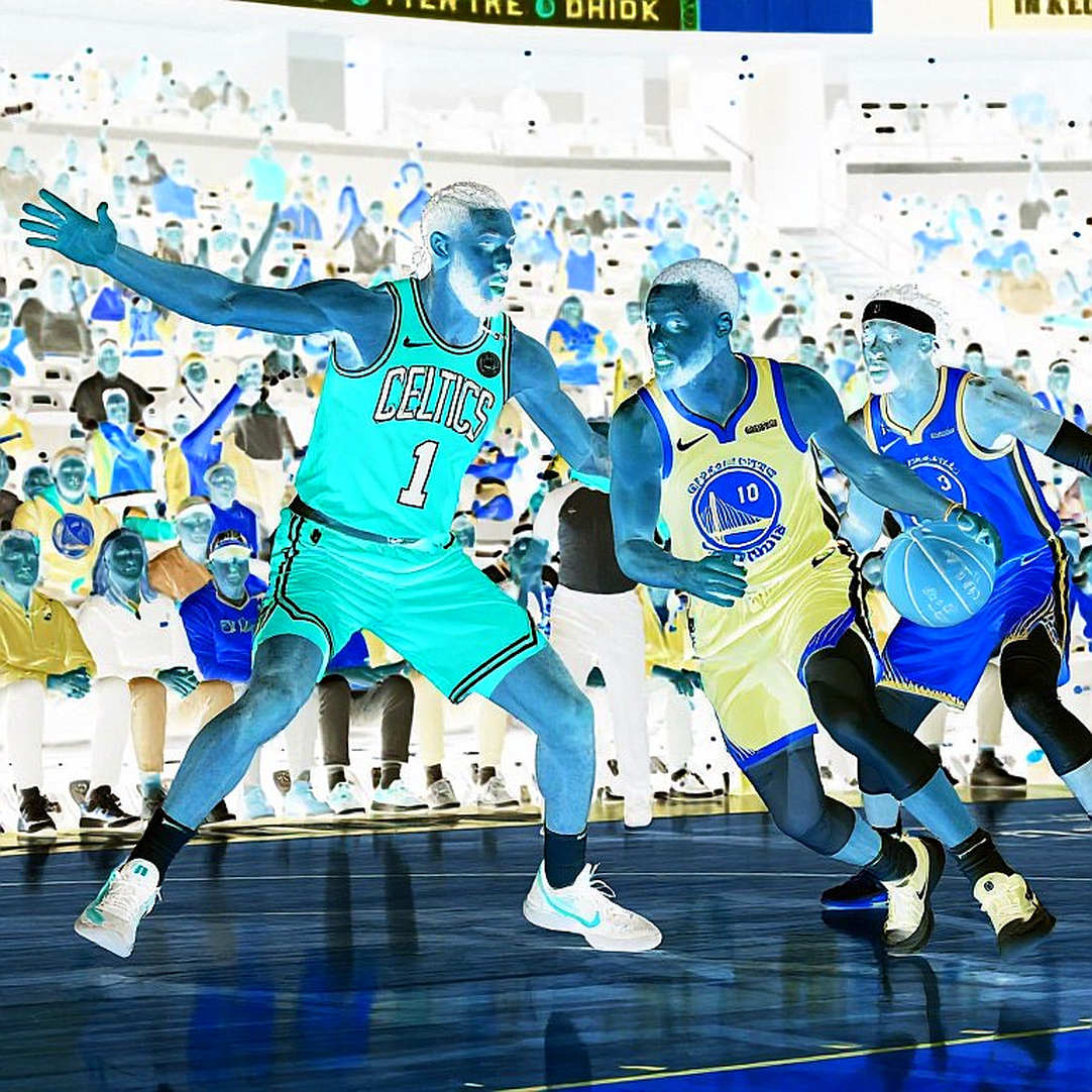 Năm Giờ Và Một Cặp Sinh Đôi: Dallas Mavericks Và Nghề Quản Trị Những Cái Tên Vô Hình