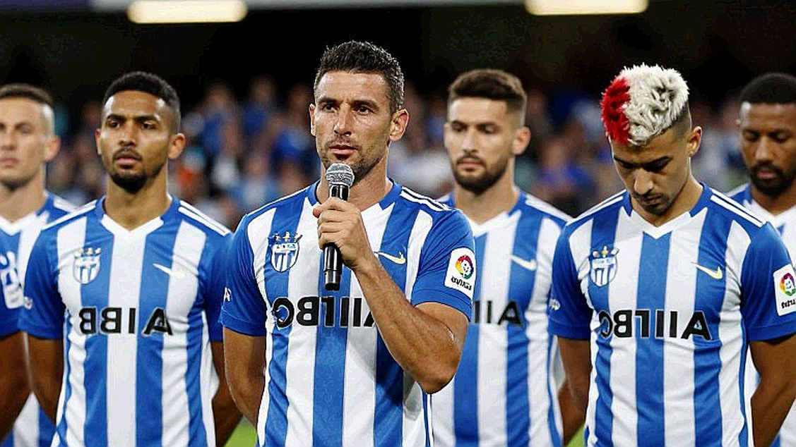 Bóng đá Việt Nam và khoảng trống dữ liệu: Thị trường chuyển nhượng V.League vận hành bằng niềm tin hay bằng bằng chứng? Bóng đá Việt Nam và khoảng trống dữ liệu: Thị trường chuyển nhượng V.League vận hành bằng niềm tin hay bằng bằng chứng?
