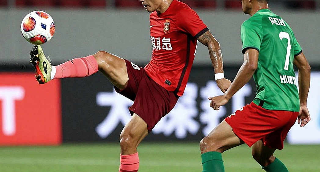 Hanoi FC 2-1 CAHN: Khi Kewell từ bỏ triết lý của chính mình để cứu một trận derby