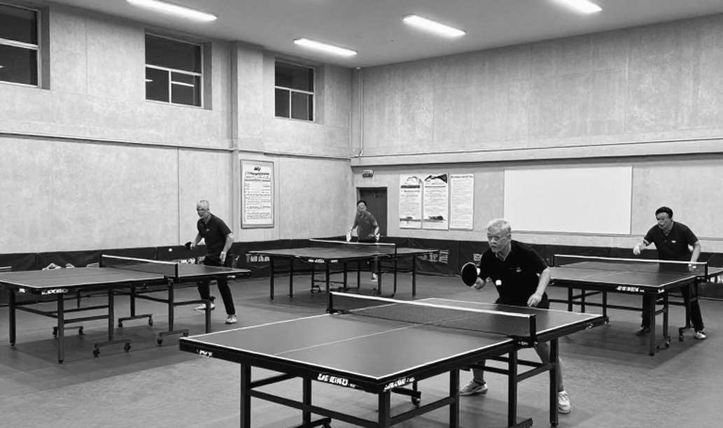 Hai chiếc áo thun ở Isle of Wight: cách bóng bàn Anh giữ trẻ ở đáy kim tự tháp