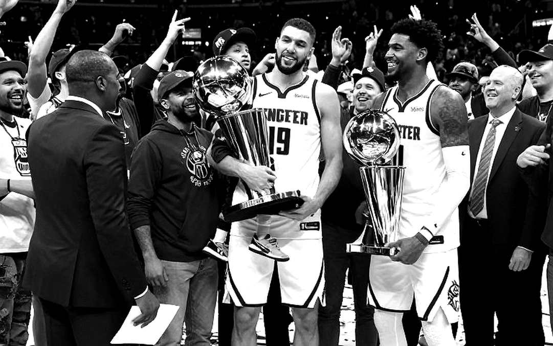 Pablo Laso tuyên chiến với 'người hùng': Efes xây đế chế không ngôi sao, Mike James là ngoại lệ duy nhất