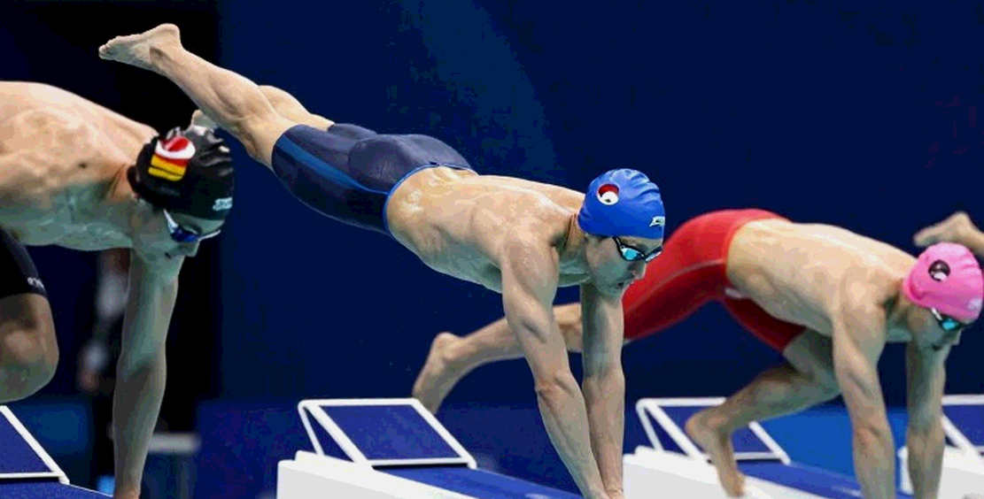 Lane 7 and the Breath of Vietnamese Swimming Lane 7 and the Breath of Vietnamese Swimming