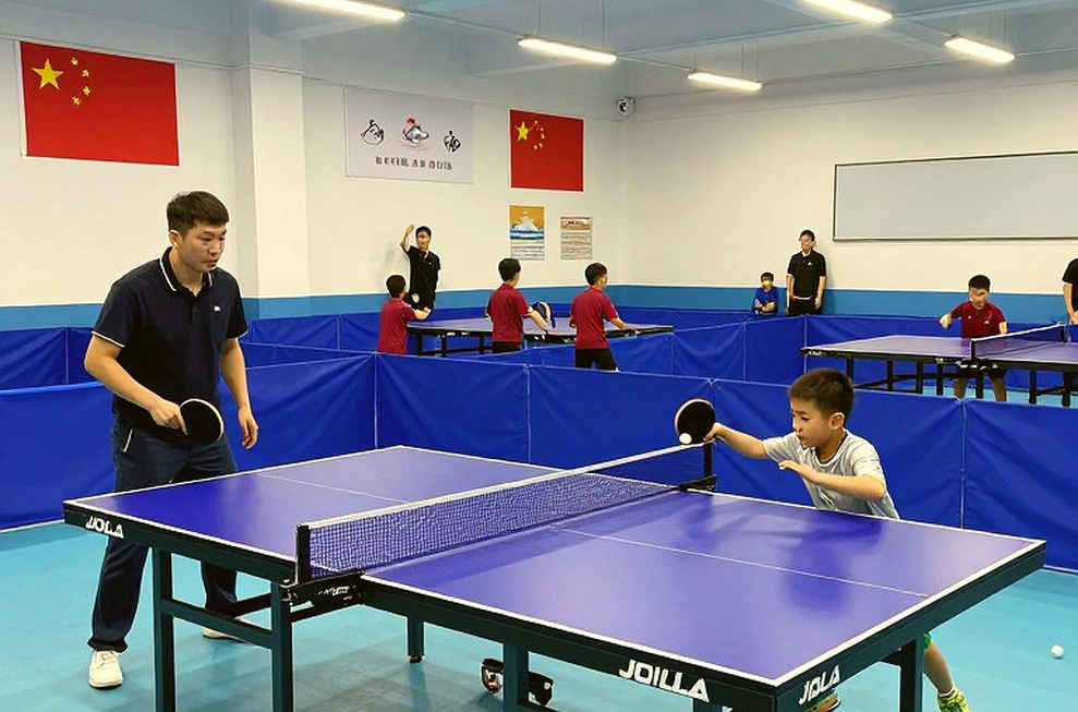 Bóng bàn Anh siết chặt an toàn trẻ em: Thay đổi DBS từ 1/9/2026 và bài toán cho các CLB