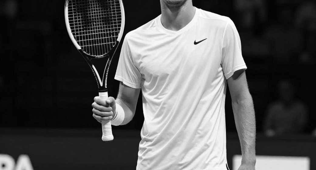 Linda Noskova và 88 cú ace: Khi thế hệ mới viết lại quyền lực trên sân cứng