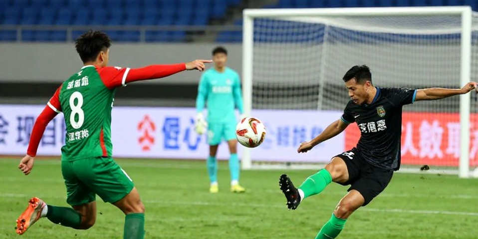 Stephano Carrillo and the €2.5m hole at Feyenoord Stephano Carrillo and the €2.5m hole at Feyenoord