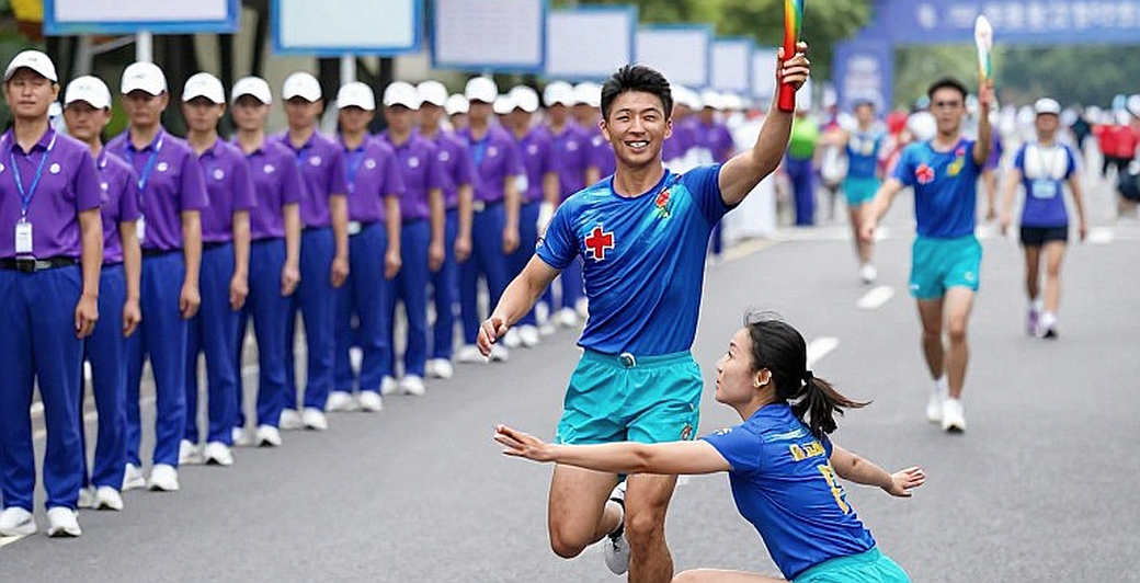Nhịp Đập Bóng Đá Việt: Từ Sân Tập Đến Trái Tim Người Hâm Mộ