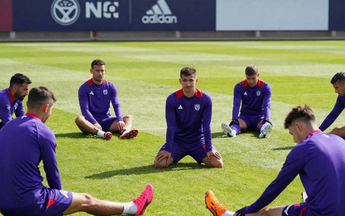 Joe Rodon chấn thương: Leeds United mất 'trụ cột' hàng thủ trong giai đoạn lịch thi đấu khắc nghiệt nhất Joe Rodon chấn thương: Leeds United mất 'trụ cột' hàng thủ trong giai đoạn lịch thi đấu khắc nghiệt nhất