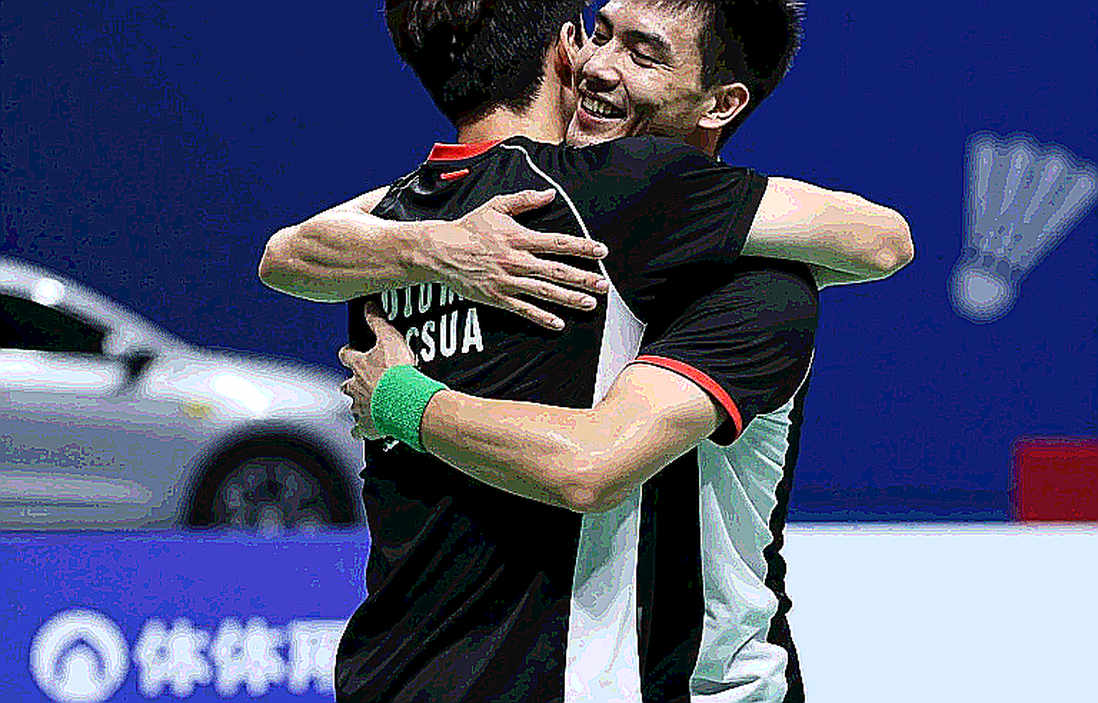 Vietnamese Young Badminton Is Growing in Empty-Court Battles Vietnamese Young Badminton Is Growing in Empty-Court Battles