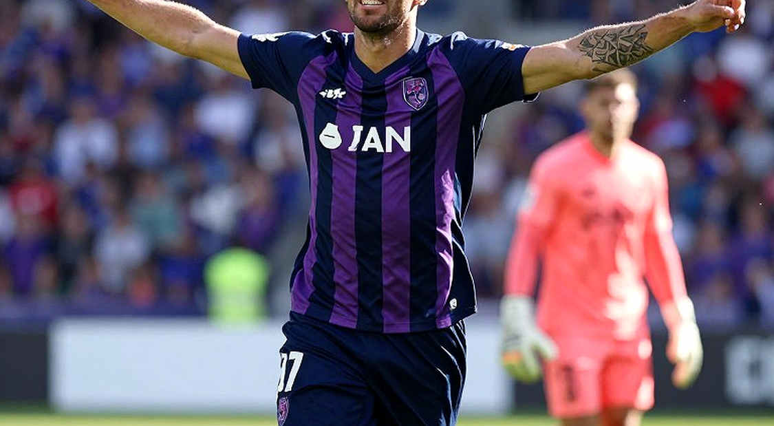 Bài toán bền vững của bóng đá Việt Nam: Đằng sau hào quang ASEAN Cup là vực thẳm tài chính