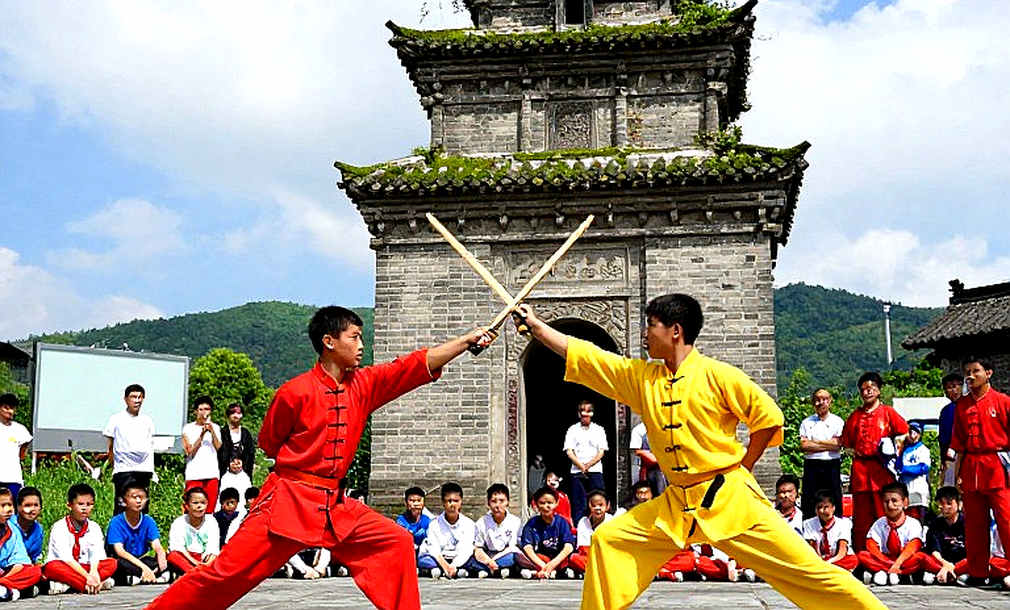 Võ Đài Không Nói Dối: Hành Trình Từ Phòng Thay Đồ Đến Ánh Đèn Sân Khấu Của Bóng Đá Việt Nam